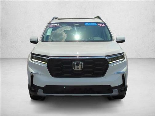 Platinum White Pearl 2024 Honda Pilot Touring 8-Passenger