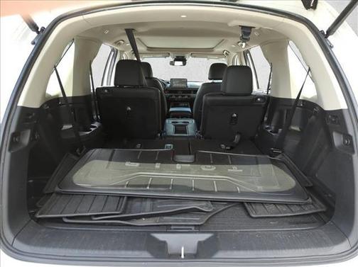 Platinum White Pearl 2024 Honda Pilot Touring 8-Passenger