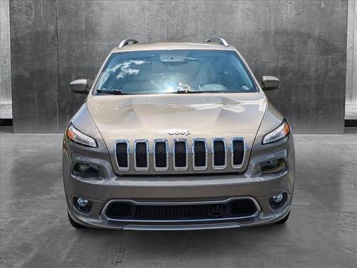 2017 Jeep Cherokee Overland