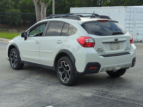 Crystal White Pearl 2015 Subaru XV Crosstrek 2.0i Premium