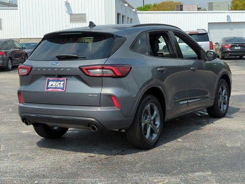 Carbonized Gray Metallic 2024 Ford Escape ST-Line