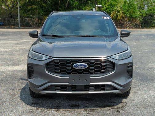 Carbonized Gray Metallic 2024 Ford Escape ST-Line