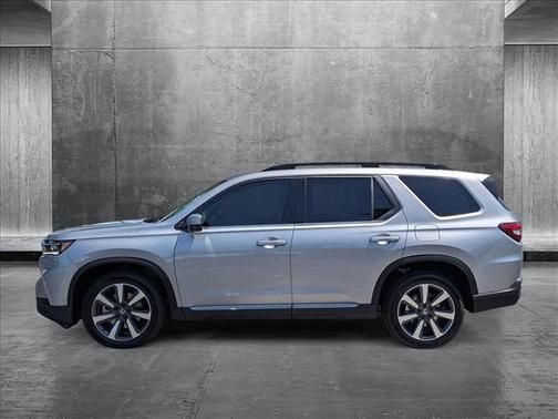 2025 Honda Pilot Touring 8-Passenger