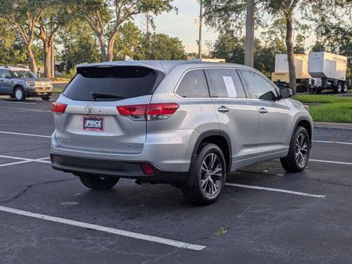 2017 Toyota Highlander LE Plus
