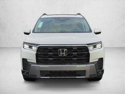 Platinum White Pearl 2026 Honda Pilot Elite
