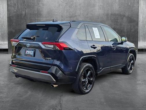 2019 Toyota RAV4 Hybrid SE