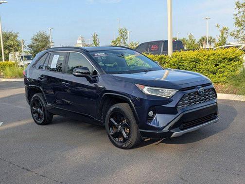 2019 Toyota RAV4 Hybrid SE