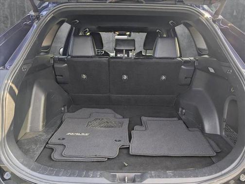 2019 Toyota RAV4 Hybrid SE