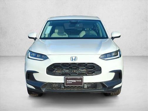 Platinum White Pearl 2026 Honda HR-V LX