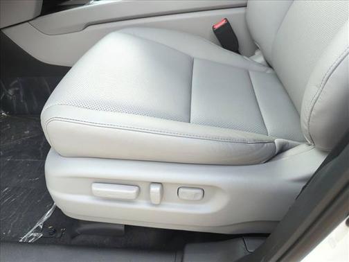 Platinum White Pearl 2026 Honda Ridgeline RTL