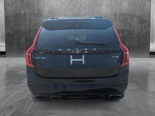 2020 Volvo XC90 T5 R-Design