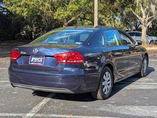 2015 Volkswagen Passat 1.8T Auto S