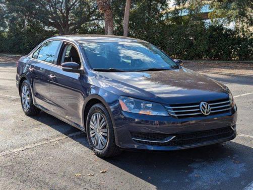 2015 Volkswagen Passat 1.8T Auto S