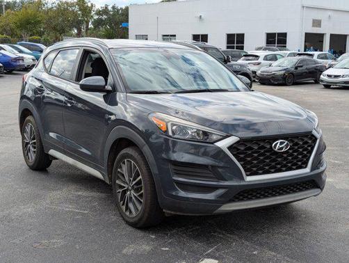 2021 Hyundai TUCSON SEL