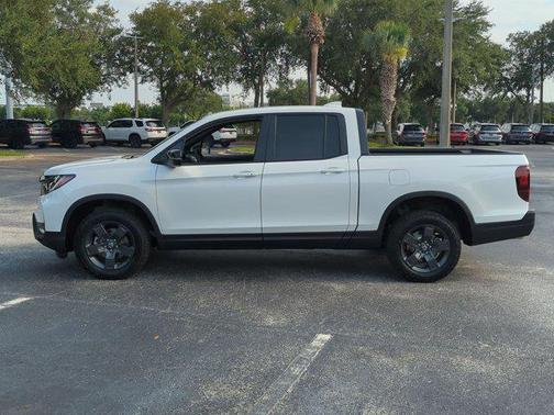 Platinum White Pearl 2026 Honda Ridgeline TrailSport