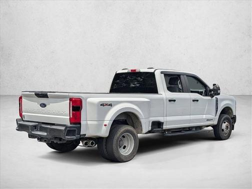 Oxford White 2023 Ford F-350 XL