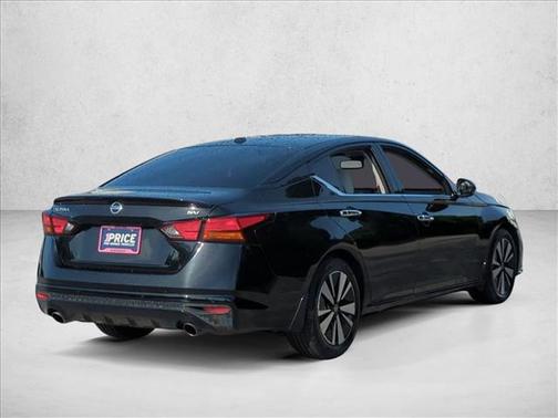 Super Black 2019 Nissan Altima 2.5 SV