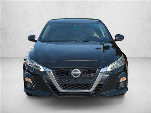 Super Black 2019 Nissan Altima 2.5 SV