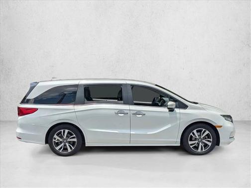 Platinum White Pearl 2023 Honda Odyssey Touring