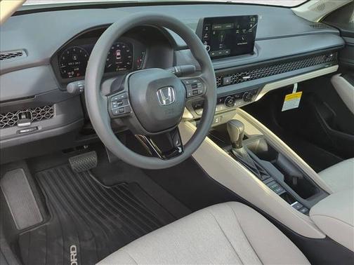 Platinum White Pearl 2026 Honda Accord SE