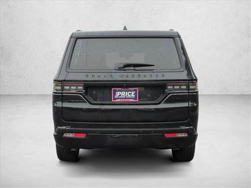 Diamond Black Crystal Pearlcoat 2024 Jeep Grand Wagoneer L Series II 4x4