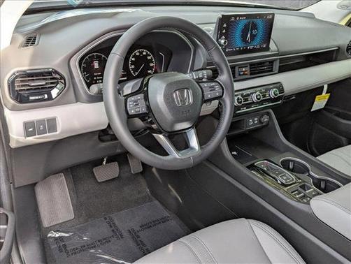 2025 Honda Pilot Touring 8-Passenger