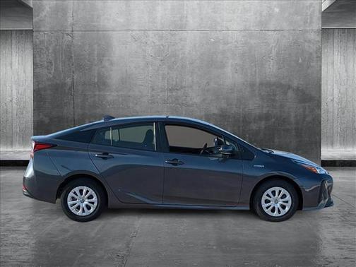 2022 Toyota Prius L