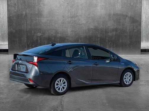 2022 Toyota Prius L