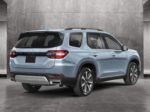 2025 Honda Pilot Touring 8-Passenger