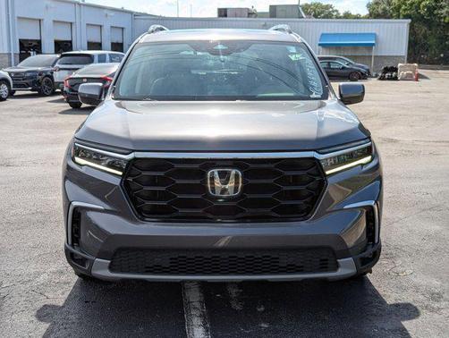 2024 Honda Pilot Touring 8-Passenger