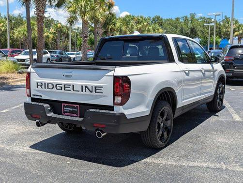 2025 Honda Ridgeline Black