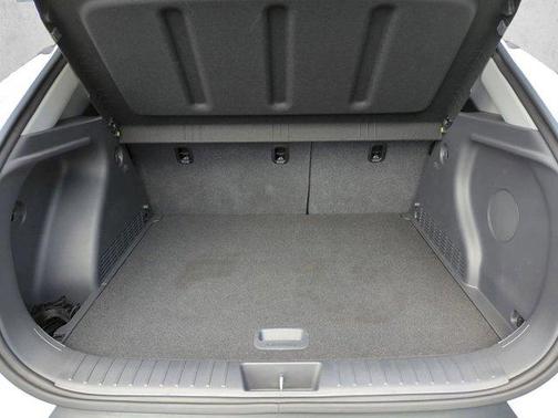 Atlas White 2024 Hyundai KONA Limited
