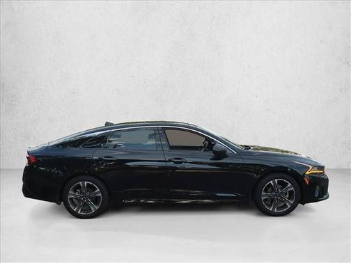 Ebony Black 2024 Kia K5 EX
