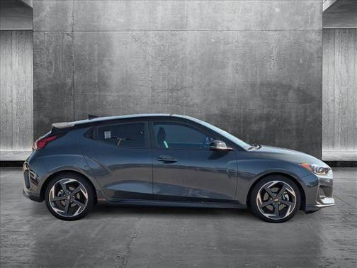 2019 Hyundai Veloster Base