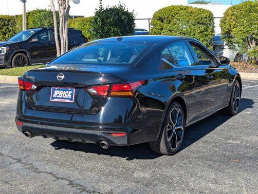 2023 Nissan Altima SR FWD