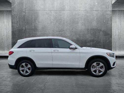 2017 Mercedes-Benz GLC 300 Base