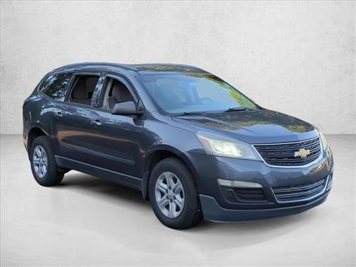 Cyber Gray Metallic 2014 Chevrolet Traverse LS