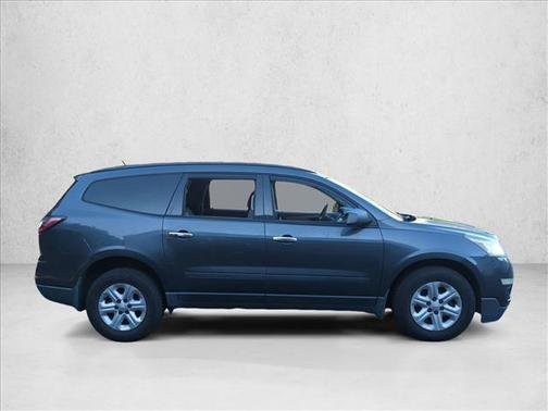 Cyber Gray Metallic 2014 Chevrolet Traverse LS