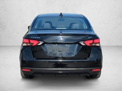 2021 Nissan Versa 1.6 SV