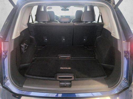 Deep Ocean Blue Pearl/Super Black 2025 Nissan Rogue SL