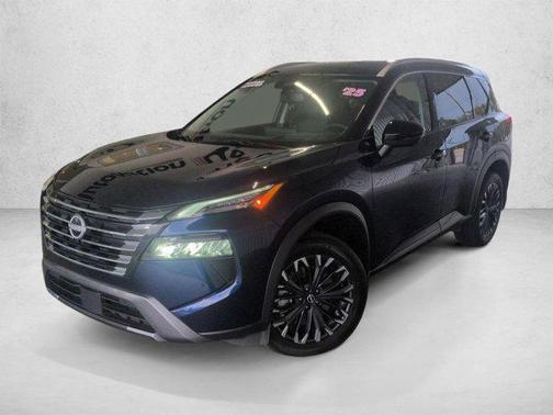Deep Ocean Blue Pearl/Super Black 2025 Nissan Rogue SL