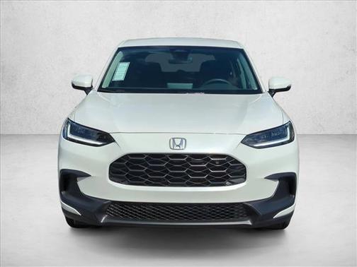 Platinum White Pearl 2026 Honda HR-V LX