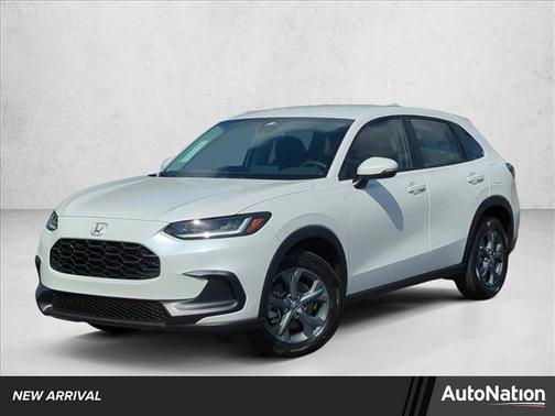 Platinum White Pearl 2026 Honda HR-V LX