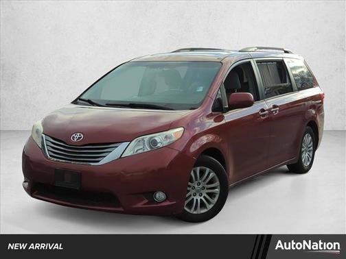 2017 Toyota Sienna XLE
