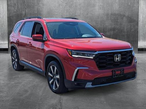 2025 Honda Pilot Touring 8-Passenger