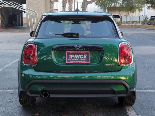 2022 MINI Hardtop Cooper