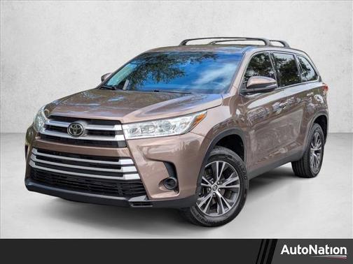 2019 Toyota Highlander LE
