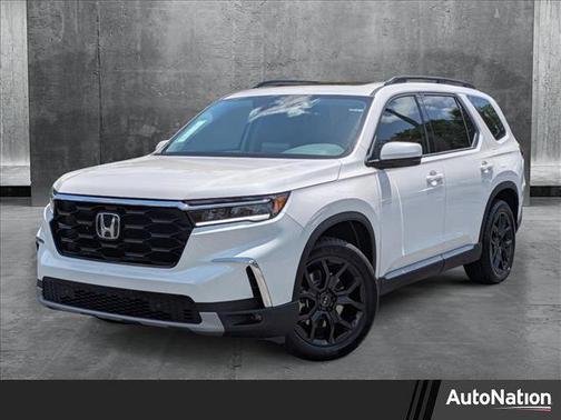 2025 Honda Pilot Touring 8-Passenger