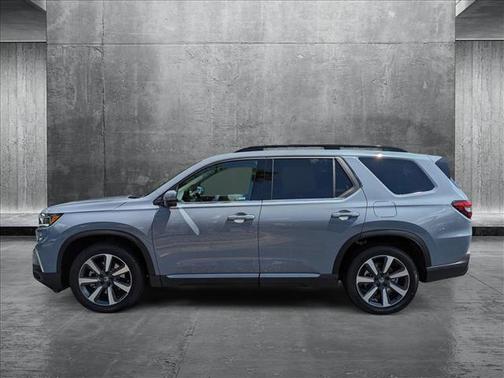 2025 Honda Pilot Touring 8-Passenger