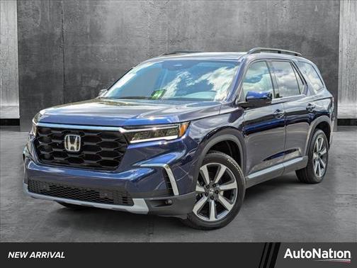 2025 Honda Pilot Touring 8-Passenger